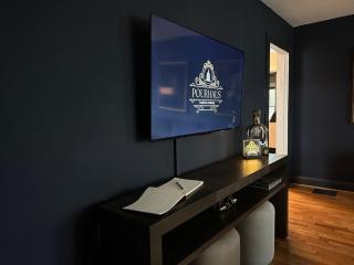 Stylish 3BR with Patio Walk to State Capitol - Frankfort - 2