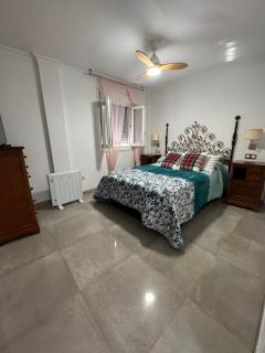 Casa PRECIOSA ideal para familias - La Línea de la Concepción - 9
