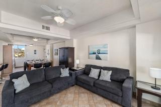 Las Palmas 2BR 2BA Suite 3rd FL Ocean View- B301 - Campo del Medio - 9