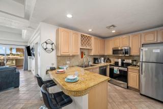 Las Palmas 2BR 2BA Suite 3rd FL Ocean View- B301 - Campo del Medio - 2