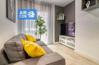 Cozy main square and beachfront 3-bedrooms apartment - Los Cristianos - 0