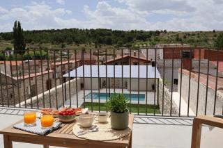 Can Olivera Lujo rural con piscina climatizada - 9