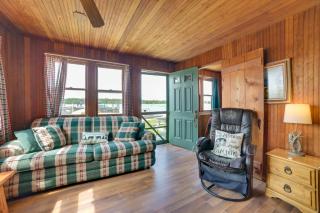 Beach and Dock Access Upper Peninsula Cabin Retreat - Cedarville - 7