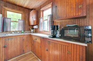 Beach and Dock Access Upper Peninsula Cabin Retreat - Cedarville - 3