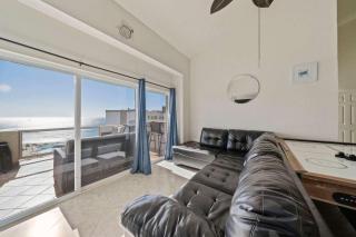 Las Palmas 4BR 3BA Penthouse Ocean View 7th FL - Campo del Medio - 7