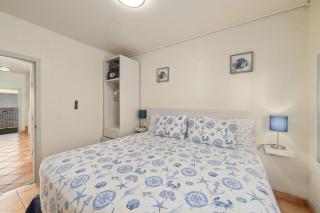 3 Story Home 3BR 2BA with Pool Garage and Rooftop View - La Choya - 5