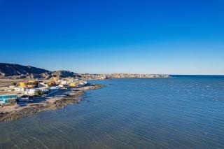 3 Story Home 3BR 2BA with Pool Garage and Rooftop View - 6