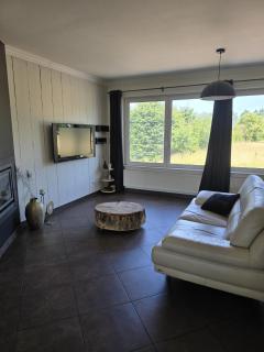 Tomorrowland Crib in de buurt van Boom - Schelle - 1