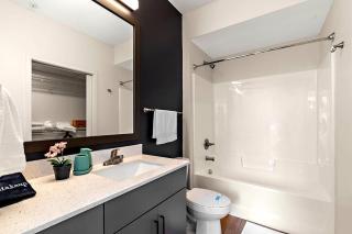 Spacious & Stylish 2bedroom Condo In Downtown Minneapolis, Minutes From Minneapolis Convention Center & US Bank Arena - Minneapolis - 4