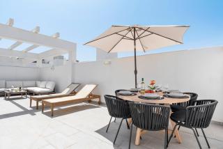 Solarium Penthouse Walk to Beach & Old Town - Estepona - 5