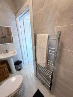 One bedroom flat bell street - Londra - 3