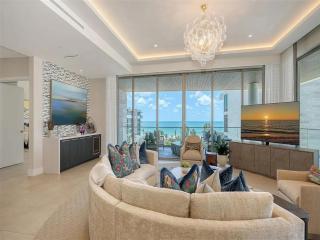 Beautiful Corner Condo with Gulf and Bay Views - Longboat Key - 0