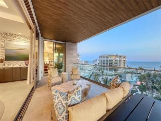 Beautiful Corner Condo with Gulf and Bay Views - Longboat Key - 6