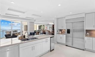 Luxury Beachfront Condo with Gulf Views - Naples - 2
