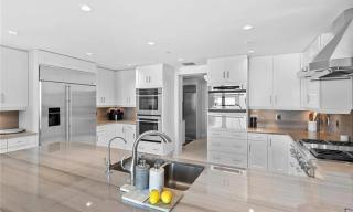 Luxury Beachfront Condo with Gulf Views - Naples - 1