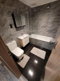 LUSH 2 Bed Central Apartment Hull Centre - 6