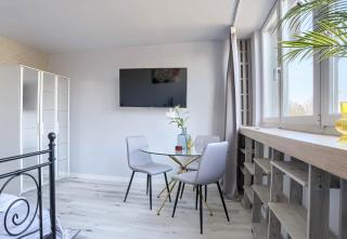 Komfortowy apartament w pobliżu Starego Miasta - Warsaw - 4