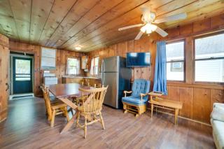 On Lake Huron Pet-Friendly Cabin 10 in Cedarville - 8