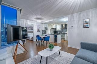 Downtown Condo with Great City Views - Vancouver - 7