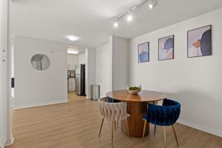 Pacific Chic - Luxury 1BD with Breezy Coastal Vibe - Los Angeles - 4