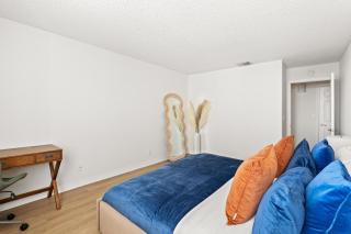 Pacific Chic - Luxury 1BD with Breezy Coastal Vibe - Los Angeles - 2