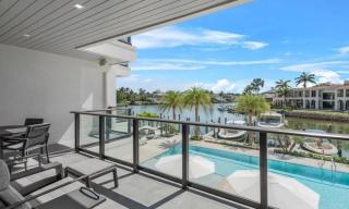 Refined Waterfront Retreat in The Moorings - Naples - 0