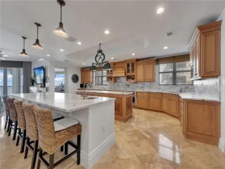 GulfFront Condo with Sunset Views Redington Beach - St. Pete Beach - 2