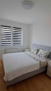 Stan na dan- Sara - 9