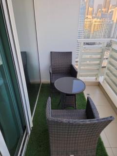 Spacious 2br Canal Vibes Business Bay Stay - 5