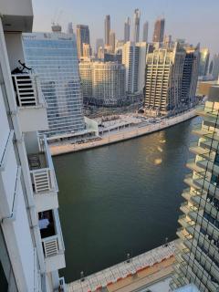 Spacious 2br Canal Vibes Business Bay Stay - 3