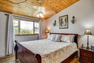 7 Mi to Eldorado Marsh Family Home with Pool - Van Dyne - 1