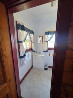 Hunts Point 1-BR Coastal Retreat - Cottage # 8 - Summerville Centre - 1