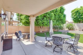 Family Gem with Spacious Outdoor Oasis in Scottsdale - 9