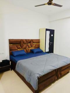 Abhi Home Stay - Indore - 9