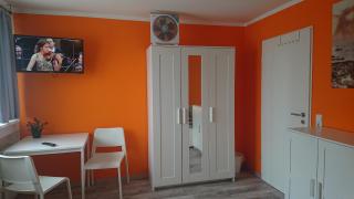 Zweibettzimmer mit Gemeinschaftsküche und Gemeinschaftsbädern - Hohenstein-Ernstthal - 3