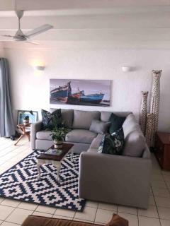 Surfers Paradise - Ballito - 1