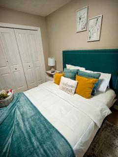 Stonecroft House - Calgary - 2