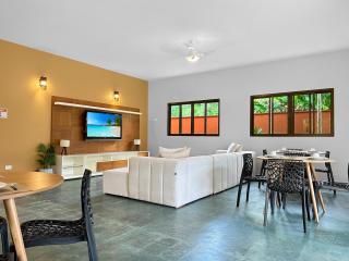 2 quartos - 200m do mar - Jacuzzi - AC - Churrasqueira - 6