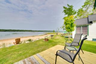 Les Cheneazu Island Retreat 2 Boat, Fish and Swim! - Cedarville - 0