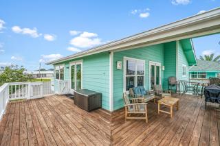 Bearfoot Bungalow - 8