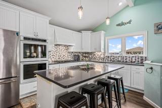 Bearfoot Bungalow - 7