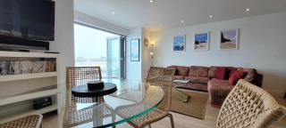 4 Fistral Beach Apartments, Newquay, TR7 1FR - 3