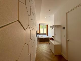 Sunshine Suites - Utrecht - 8