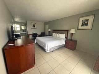 Clearwater Suites - 8