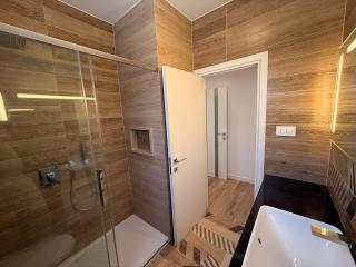 Luxury Limassol Seaside Pool Suite - Limassol - 3