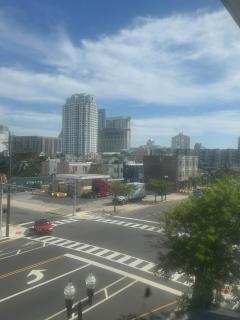 Cozy 2BR Near Beach & Casinos 3rd Floor - 1