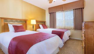 Wyndham Dolphin's Cove 2BR Suite with Resort Access - Anaheim - 1