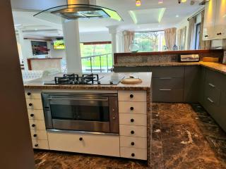 The Villa Luxe Hartbeespoort Golf and Wildlife Estate - Hartbeespoort - 9