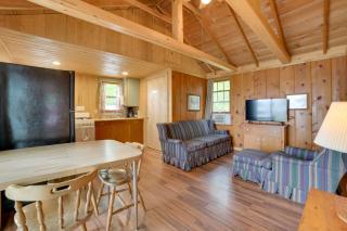 Dock and Beach Access Lake Huron Home in Cedarville - Cedarville - 8