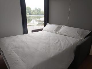 DIAMOND Bigigio House Boat - 1